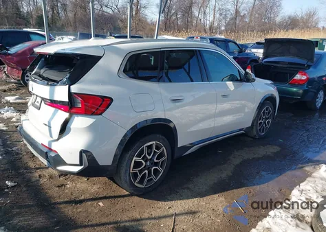 2023 BMW X1 xDrive28I из США, поврежденный, VIN WBX73EF07P5X50344